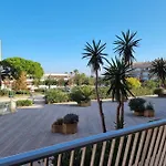 Palermo\' - Port D\'Hyeres Air-Conditioned & Wifi
